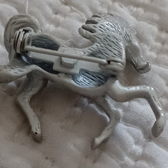 3 Horse Pins - Picture 5 of 7